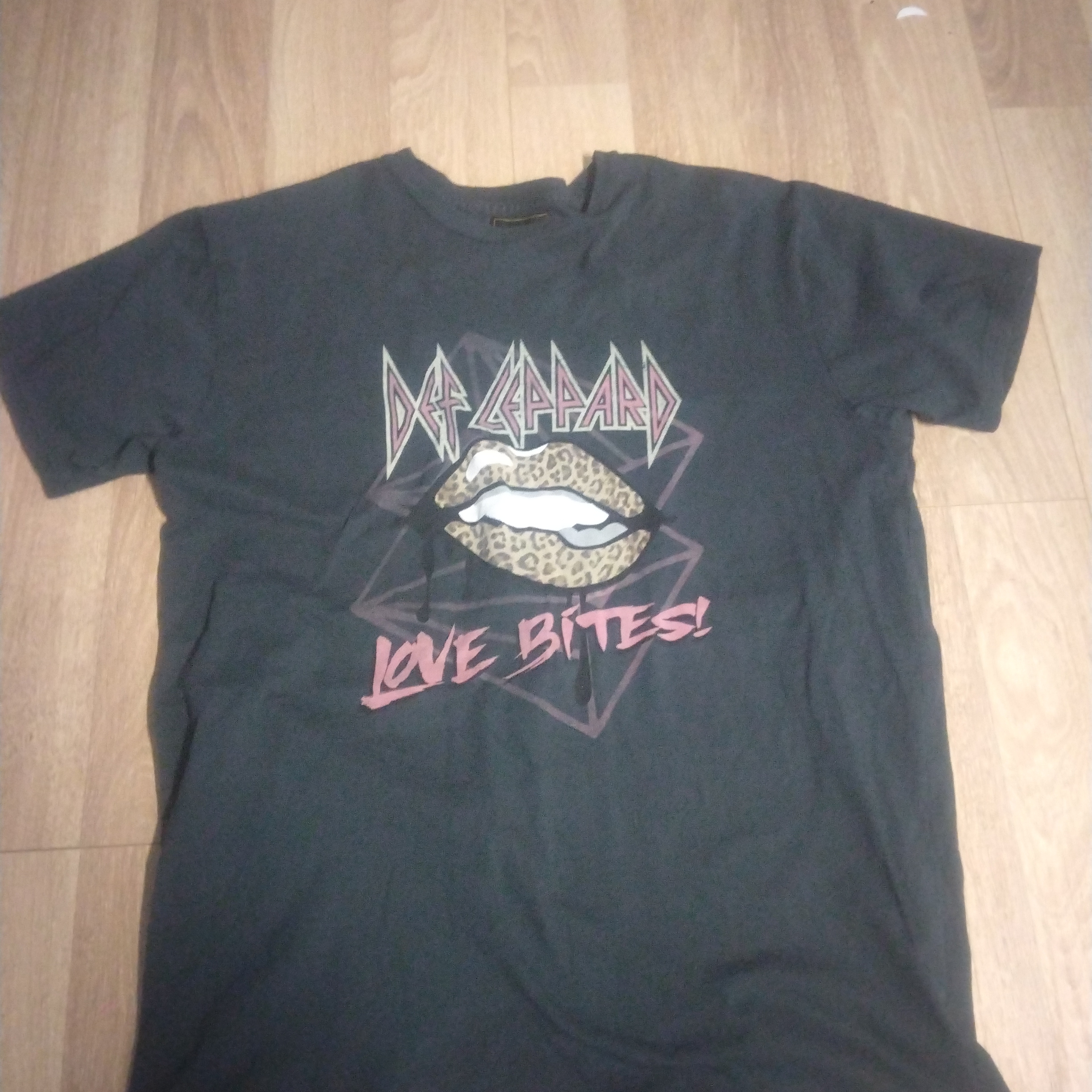 Black Graphic Tee  Short Sleeve